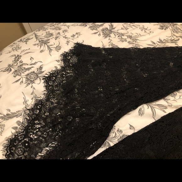 Lulu’s Little Black Lace Dress 🌻 - Picture 6 of 6